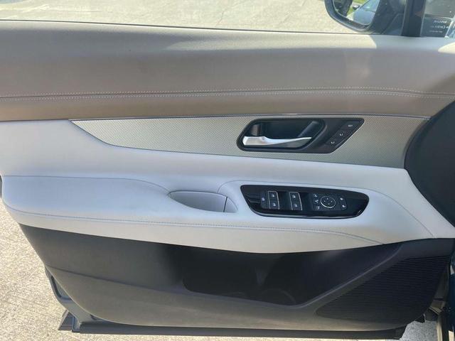 Photo of 2025 Aurora Blue Pearl Metallic/Super Black Nissan Murano