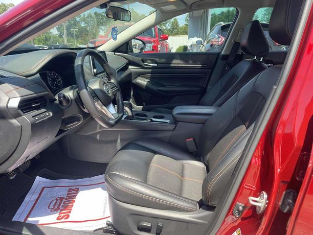 Photo of 2020 Scarlet Ember Tintcoat Nissan Altima