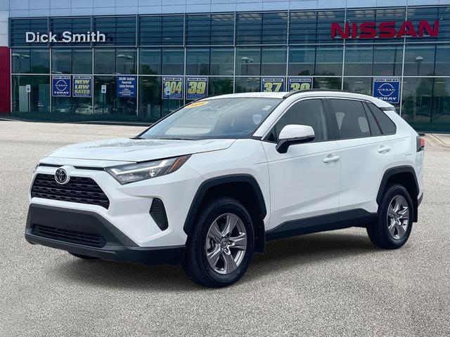 Photo of 2025 Ice Cap Toyota RAV4