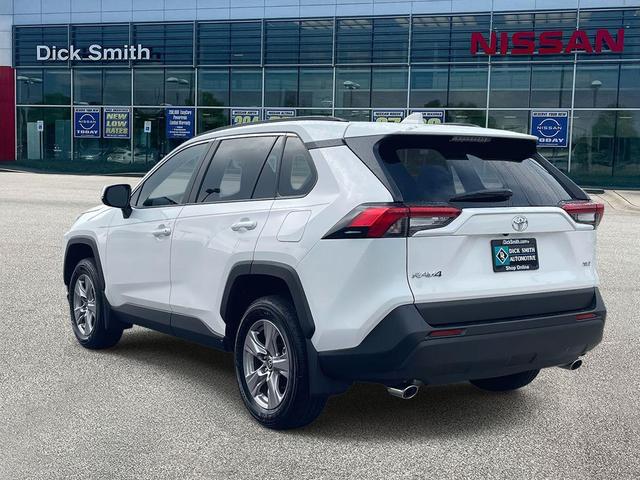 Photo of 2025 Ice Cap Toyota RAV4