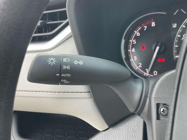 Photo of 2025 Ice Cap Toyota RAV4