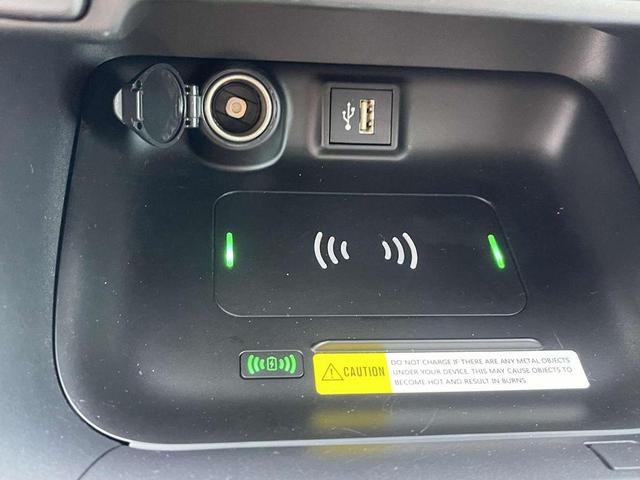 Photo of 2025 Ice Cap Toyota RAV4
