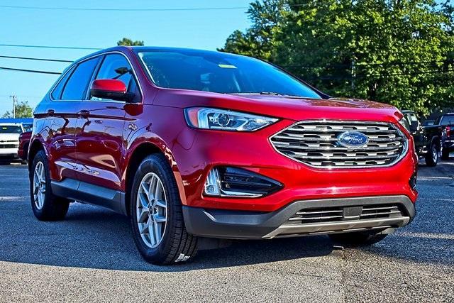 Photo of 2021 Red Ford Edge