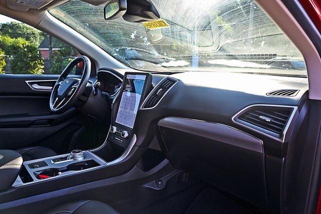 Photo of 2021 Red Ford Edge