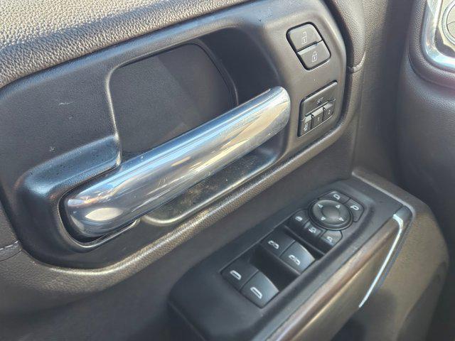 Photo of 2021 Quicksilver Metallic GMC Sierra 2500