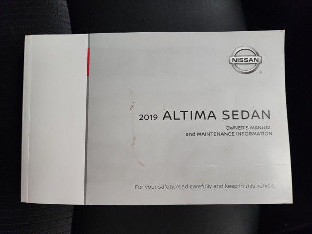 Photo of 2019 Super Black Nissan Altima