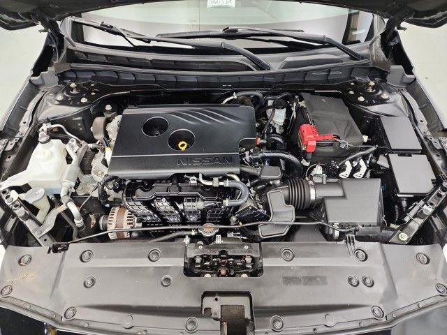 Photo of 2019 Super Black Nissan Altima