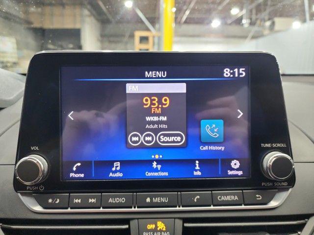 Photo of 2019 Super Black Nissan Altima