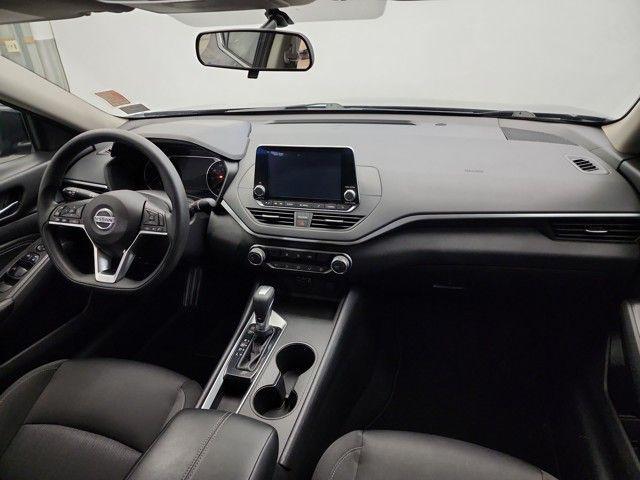 Photo of 2019 Super Black Nissan Altima