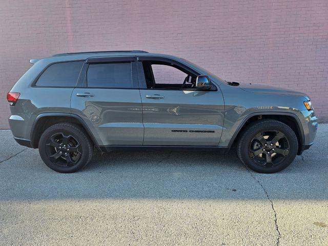 Photo of 2019 Sting-Gray Clearcoat Jeep Grand Cherokee