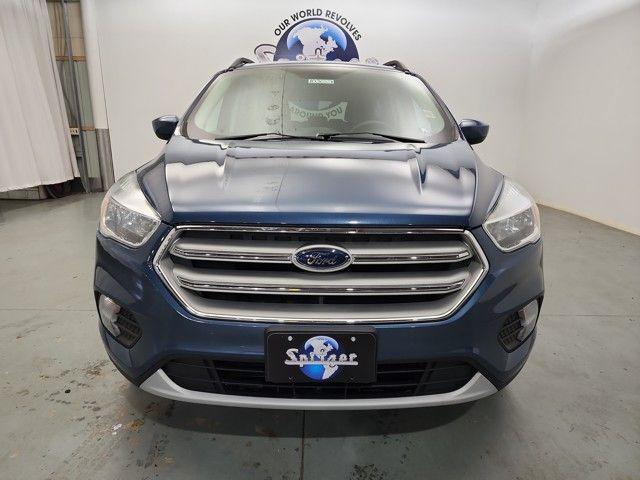 Photo of 2018 Blue Ford Escape