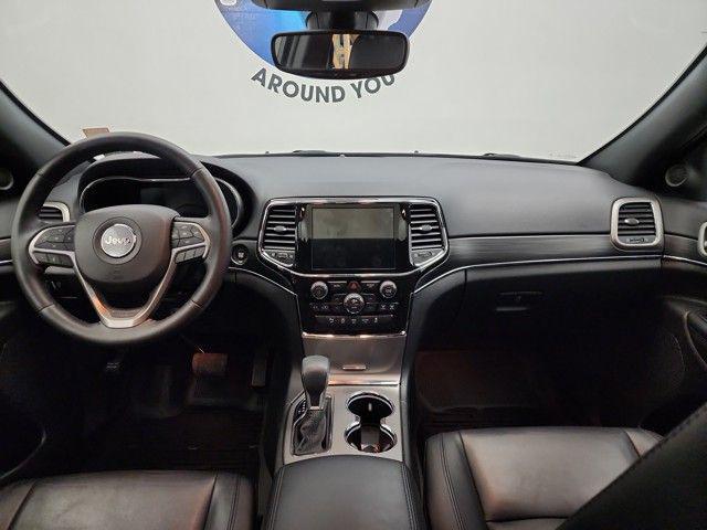 Photo of 2021 Velvet Red Pearlcoat Jeep Grand Cherokee