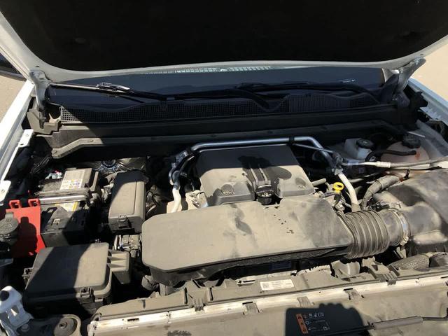Photo of 2024 Summit White Chevrolet Colorado