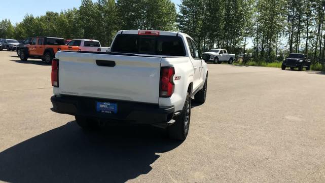 Photo of 2024 Summit White Chevrolet Colorado