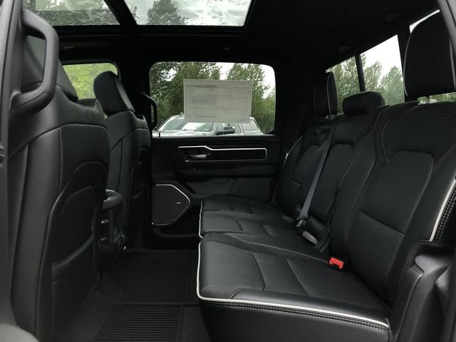 Photo of 2025 Granite Crystal Metallic Clearcoat RAM 1500