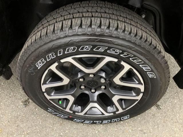 Photo of 2025 Granite Crystal Metallic Clearcoat RAM 1500