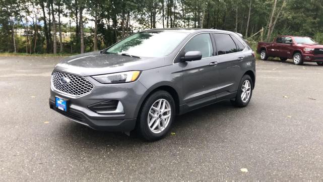 Photo of 2024 CARBONIZED GRAY Ford Edge