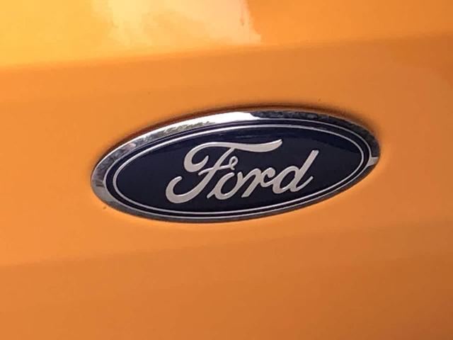 Photo of 2021 CYBER ORANGE MET TRI-COAT Ford Bronco