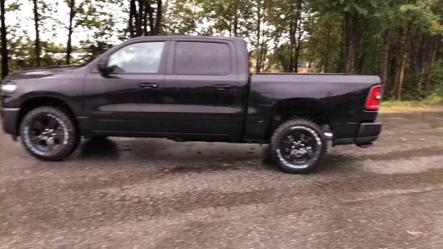 Photo of 2025 Diamond Black Crystal Pearlcoat RAM 1500