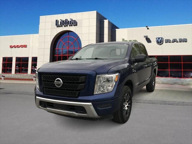 2022 Nissan Titan