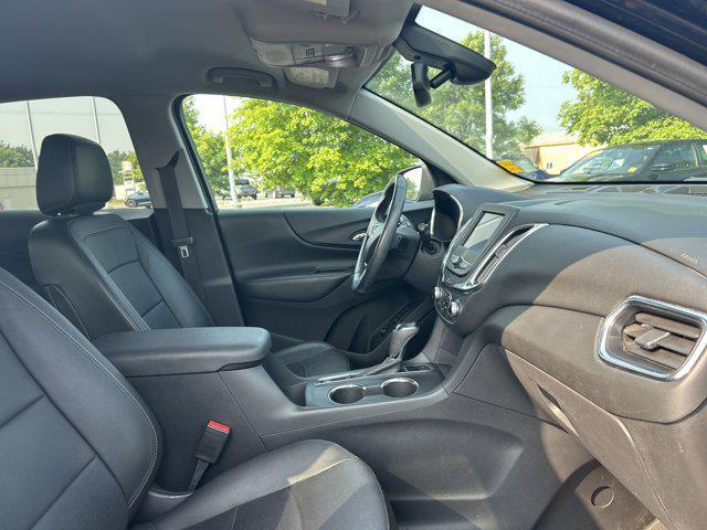 Photo of 2020 Mosaic Black Metallic Chevrolet Equinox