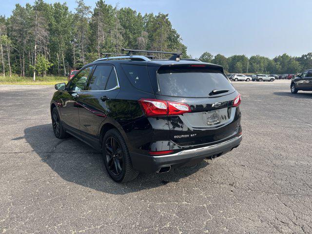 Photo of 2020 Mosaic Black Metallic Chevrolet Equinox