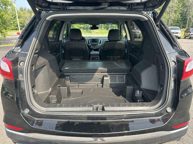 Photo of 2020 Mosaic Black Metallic Chevrolet Equinox