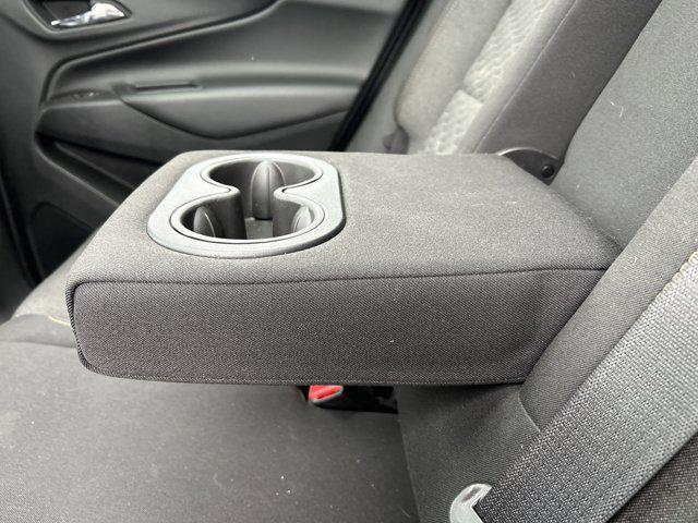 Photo of 2019 Summit White Chevrolet Equinox