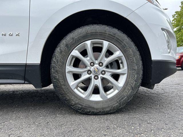 Photo of 2019 Summit White Chevrolet Equinox
