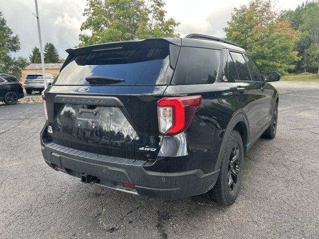 Photo of 2022 Agate Black Metallic Ford Explorer