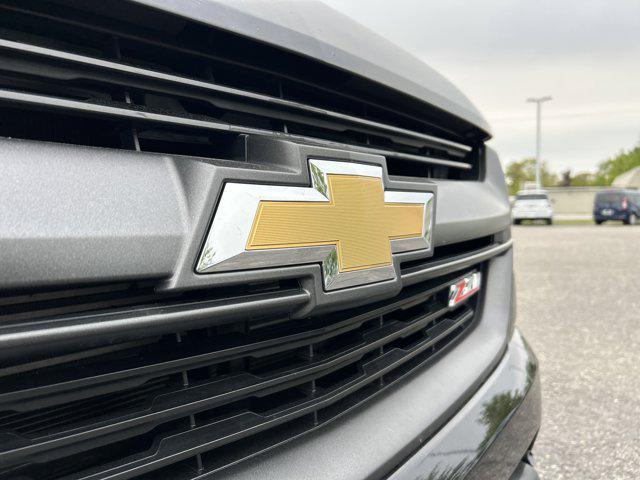 Photo of 2017 Black Chevrolet Colorado