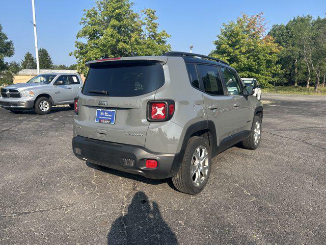 Photo of 2022 Sting-Gray Clearcoat Jeep Renegade