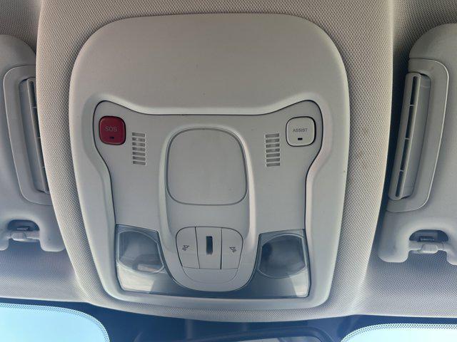 Photo of 2022 Sting-Gray Clearcoat Jeep Renegade