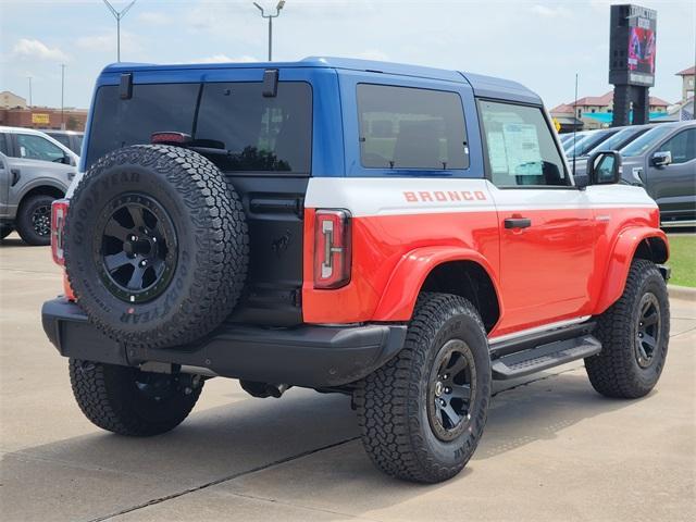 Photo of 2025 Oxford White Ford Bronco