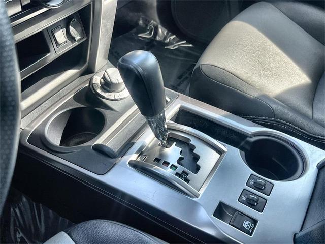 Photo of 2018 Super White Toyota 4Runner
