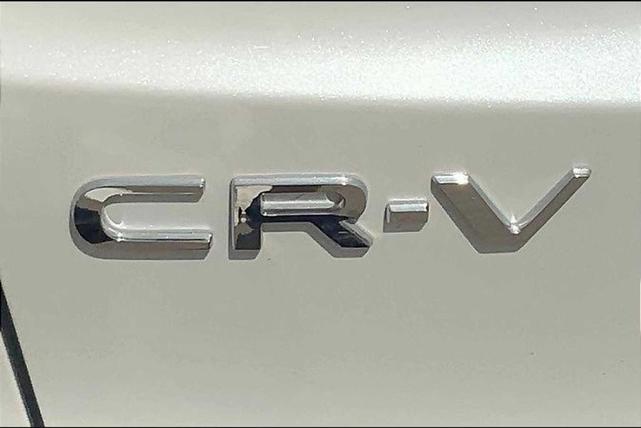 Photo of 2026 Platinum White Pearl Honda CR-V