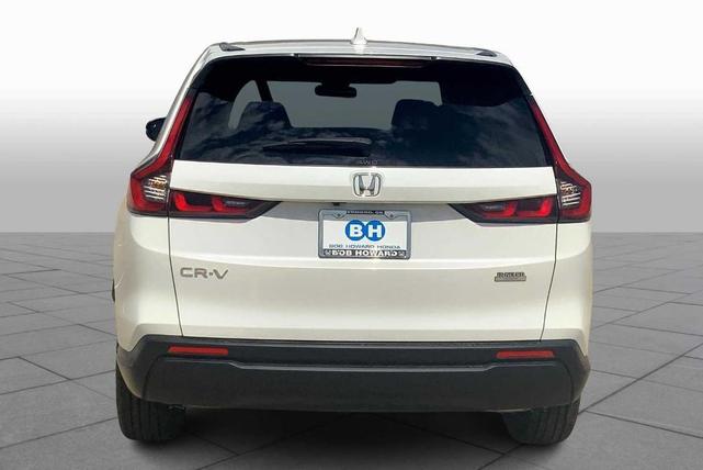 Photo of 2026 Platinum White Pearl Honda CR-V