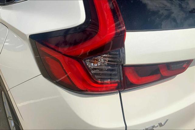 Photo of 2026 Platinum White Pearl Honda CR-V