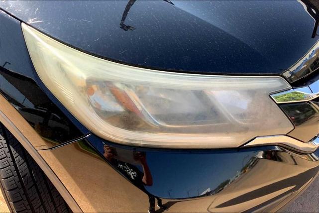 Photo of 2016 Crystal Black Pearl Honda CR-V