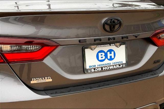 Photo of 2022 Predawn Gray Mica Toyota Camry