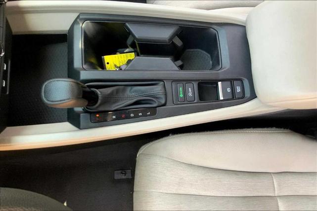 Photo of 2023 Platinum White Pearl Honda Accord