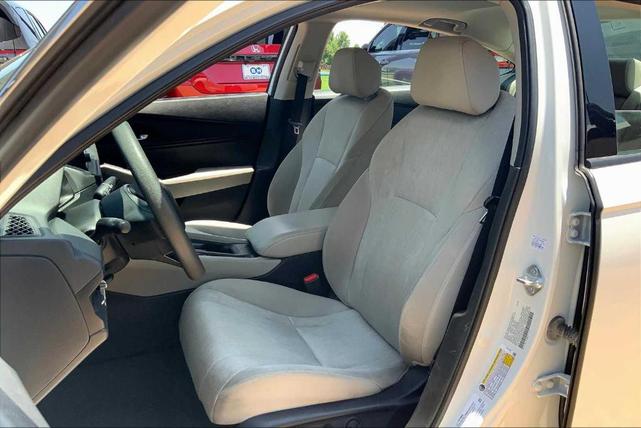 Photo of 2023 Platinum White Pearl Honda Accord
