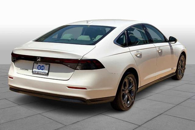 Photo of 2023 Platinum White Pearl Honda Accord
