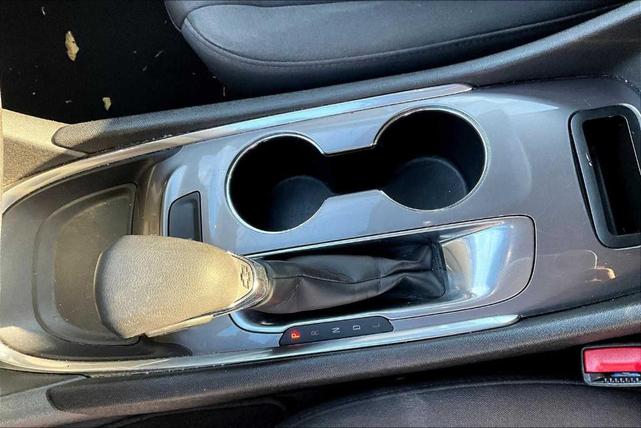 Photo of 2021 Silver Ice Metallic Chevrolet Malibu