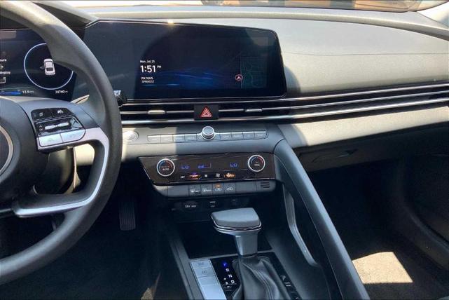 Photo of 2024 Metal Hyundai ELANTRA