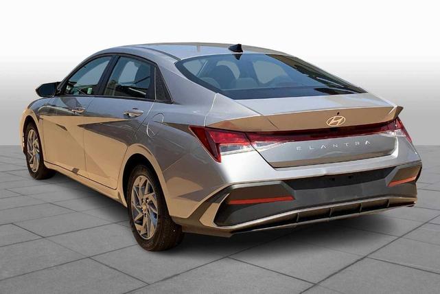 Photo of 2024 Metal Hyundai ELANTRA