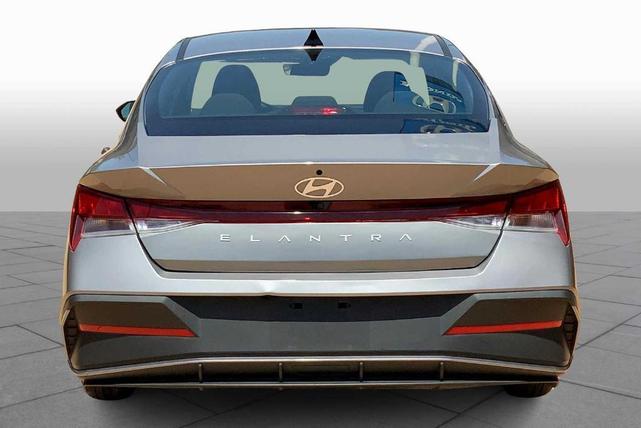 Photo of 2024 Metal Hyundai ELANTRA