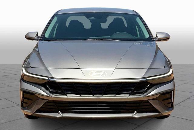 Photo of 2024 Metal Hyundai ELANTRA
