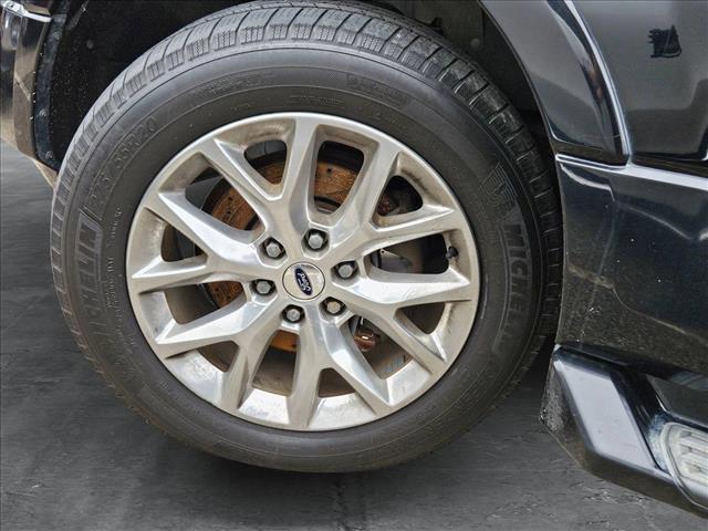 Photo of 2017 Shadow Black Ford Expedition EL