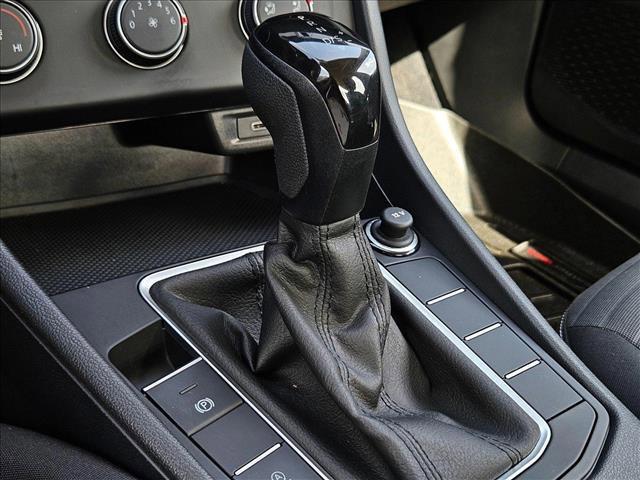 Photo of 2022 Pyrite Silver Metallic Volkswagen Jetta